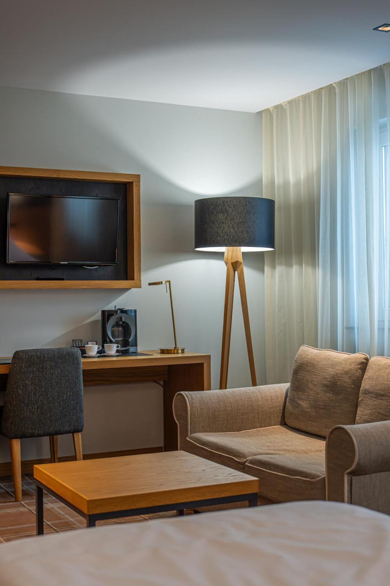 Hvd Grand Hotel Suhl Business & Leisure Екстериор снимка